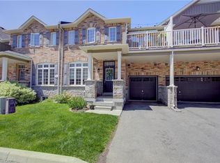 54 Nisbet Blvd #33, Hamilton, ON L8B 0Y3