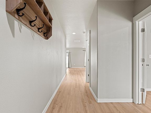 3rd image of 543 SW Angelina Loop