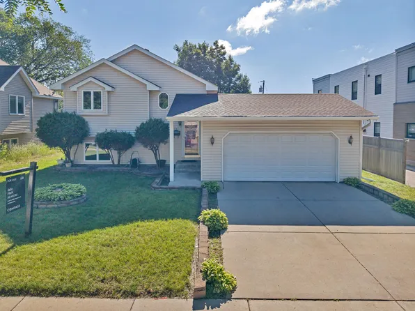 343 Pierce St NE, Minneapolis, MN 55413