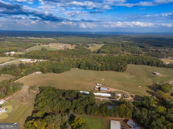 1 Gray Rd, Roopville, GA 30170