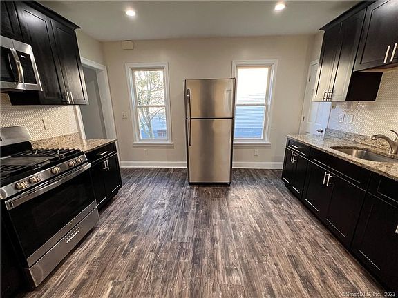 5th image of 167 Wilson St #1