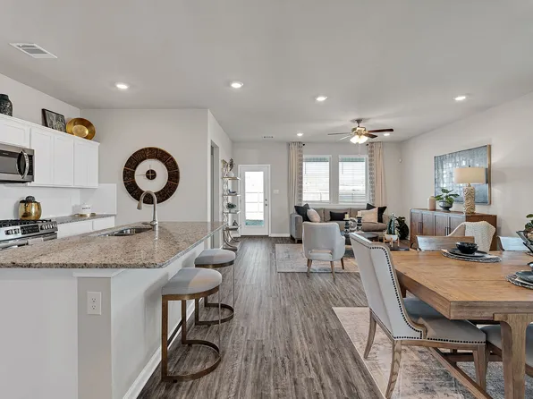Nautical Point at Lakeshore Villages