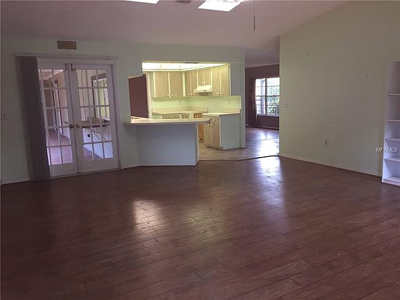 5th image of 1683 Albino St