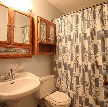 3rd image of 5701 Knoxville Dr