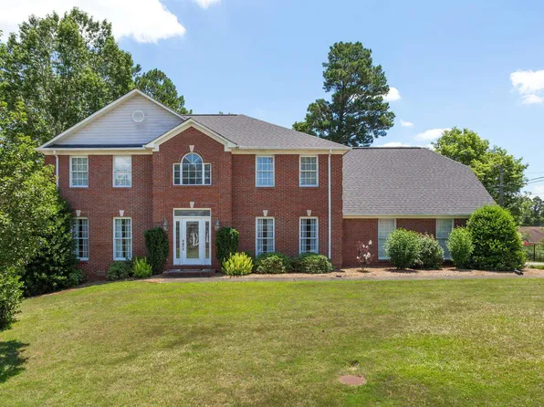 1292 Ravenwood Dr, Anniston, AL 36207