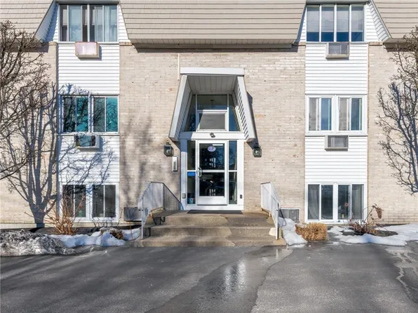 4430 Post Rd APT 62E, Warwick, RI 02818