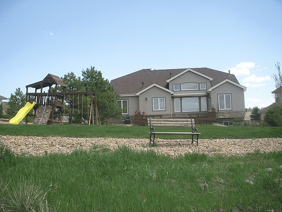 "Large Back Yard w/Playset"