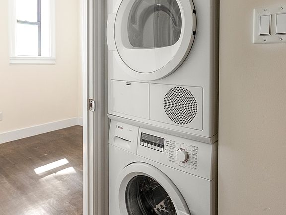 4th image of 443 E 78th St APT 4D