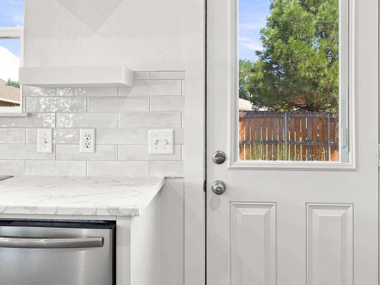 3 bed, 1217 sqft, $2,800 — Photo 3