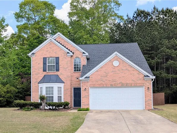 2203 Beacon Crest Dr, Buford, GA 30519