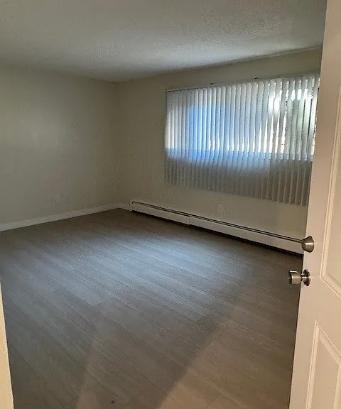 Twin Fountain Apartments — Photo 17