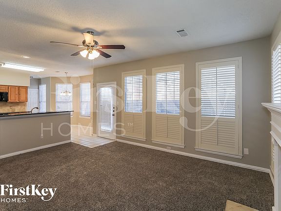 5th image of 311 Riverwalk Ln