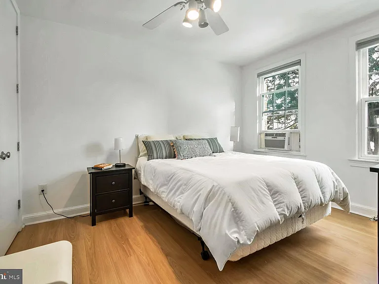 2803 Cortland Pl NW #205 — Photo 9