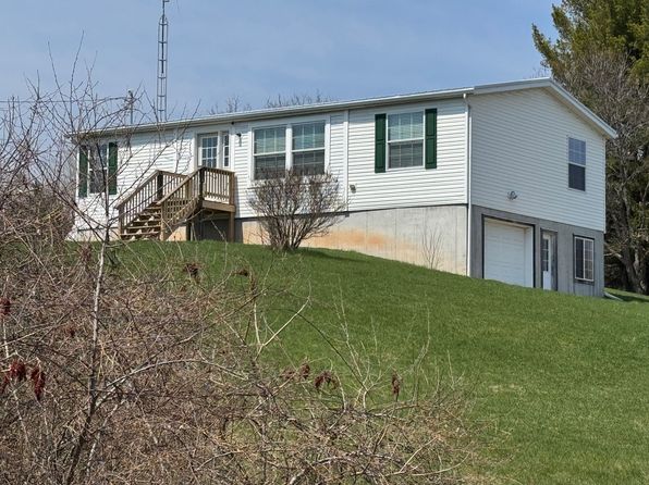 200 W Oyster Rd, Rose City, MI 48654