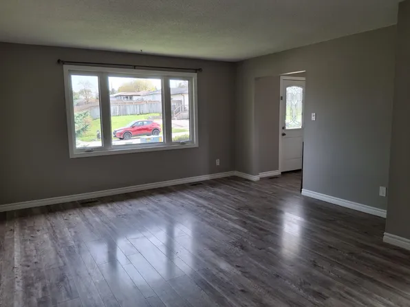 80 Kipling Cres, Woodstock, ON N4S 8C2