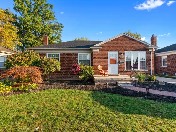 20707 Elizabeth St, Saint Clair Shores, MI 48080
