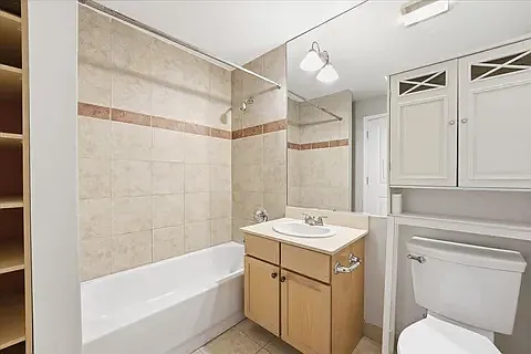 610 Newark St — Photo 15