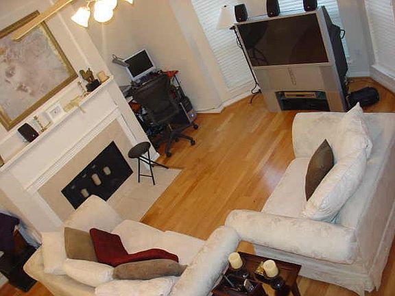 2nd image of 2108 Gillette St
