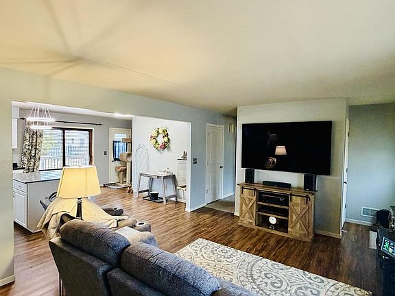 2nd image of 2834 43rd STREET