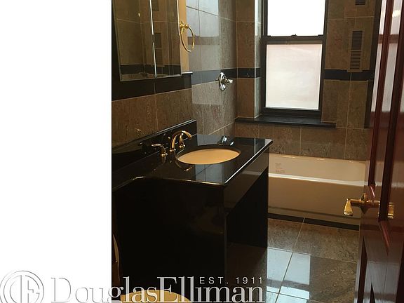 5th image of 89 Macdougal St APT 2C