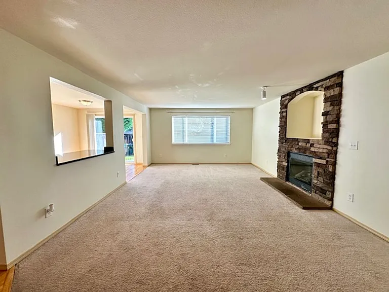 11447 SE 195th Pl — Photo 5