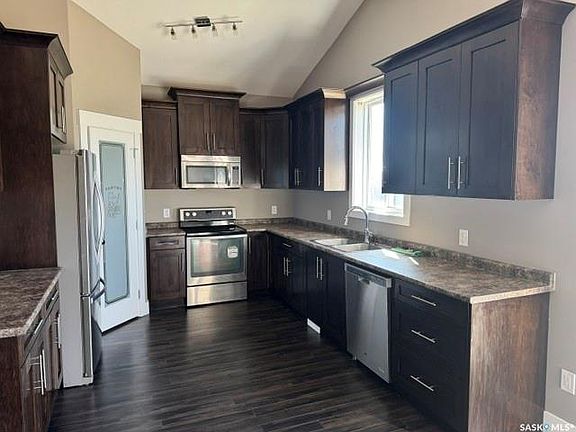 4th image of 281 15th STREET
