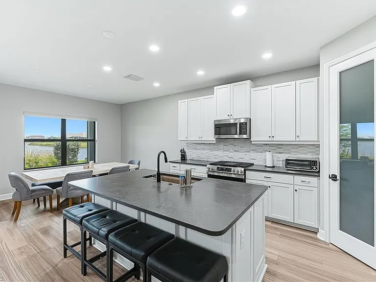 4191 Pegasus Way — Photo 10