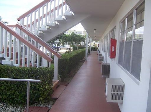 1st image of 207 Windsor Dr