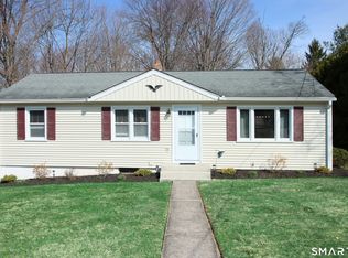 7 Bayberry Road, Cheshire, CT 06410