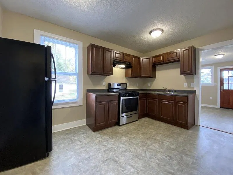 2 bed, 846 sqft, $975 — Photo 3