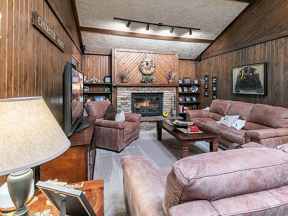5th image of 1406 E Lombardy Ct