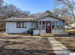 4512 N 17th St, Omaha, NE 68110