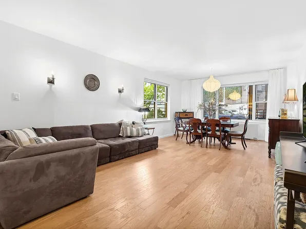 200 E End Ave APT 1L, New York, NY 10128