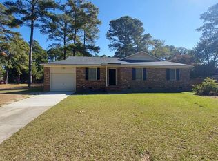 6701 Vaughn Rd, Fayetteville, NC 28304