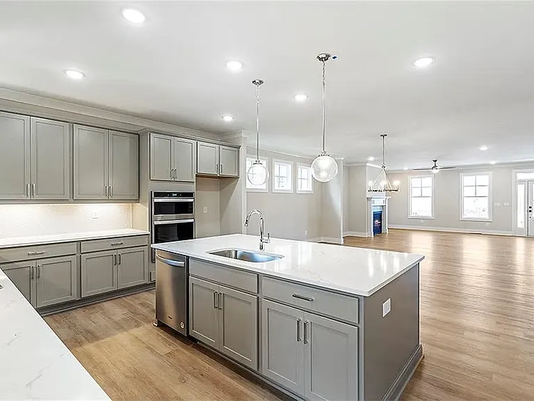 160 Palm St — Photo 31