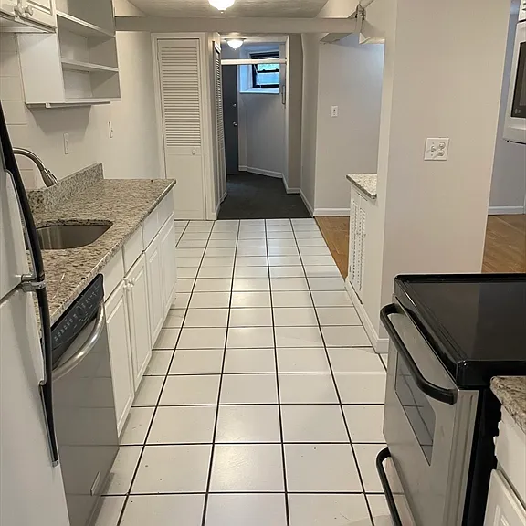 83 Pleasant St #B1 — Photo 2