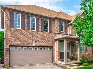 2499 Scotch Pine Dr, Oakville, ON L6M 4C4