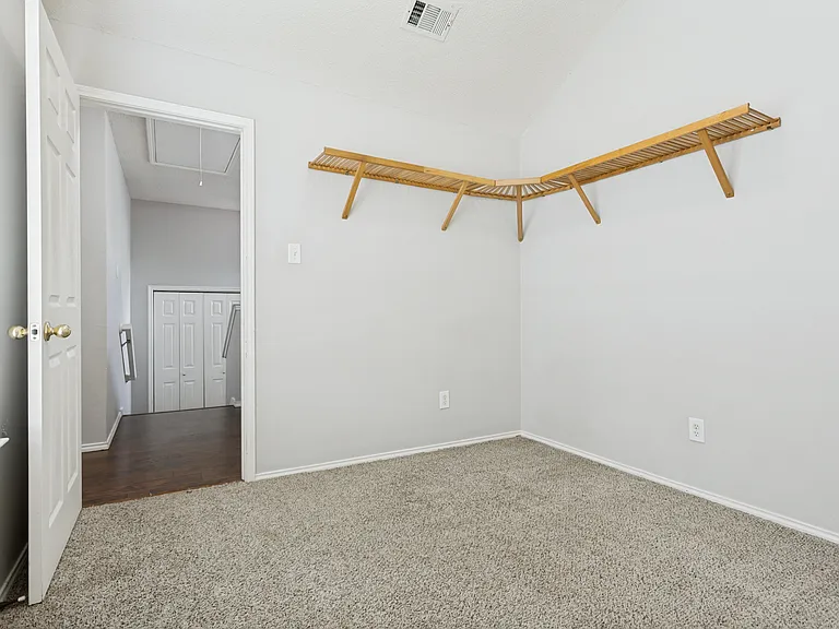 6722 Conestoga Dr — Photo 17