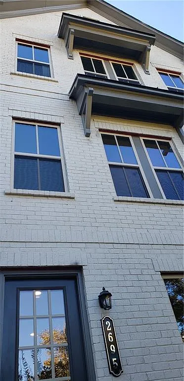 Building Photo - 2695 Queenstown St