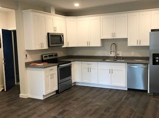 215 1st Ave S, Kent, WA 98032