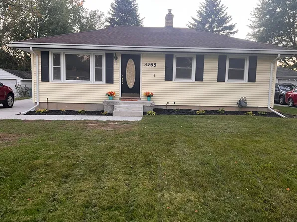 3965 Miramar Ave NE, Grand Rapids, MI 49525