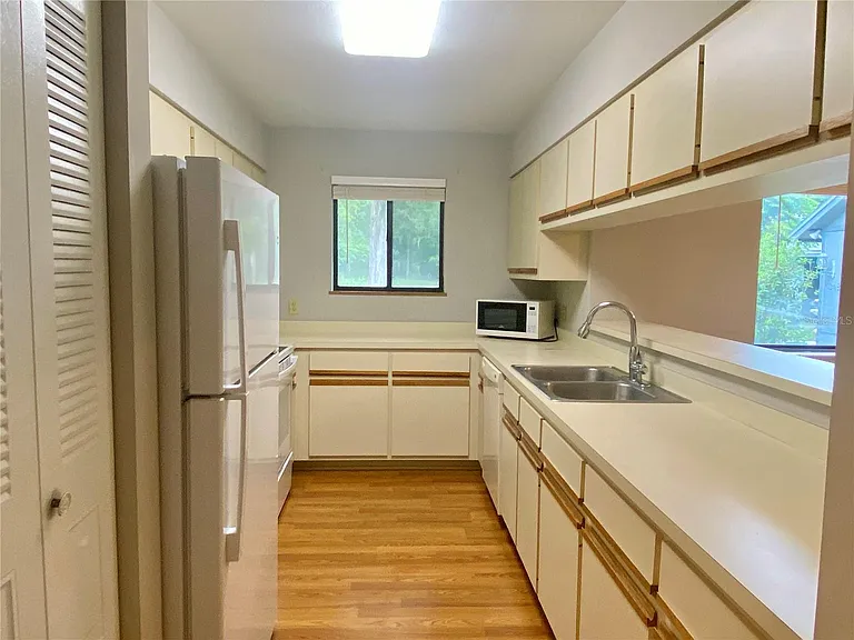 5344 NW 8th Ave — Photo 15