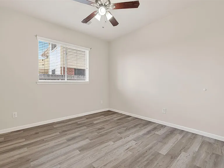 21711 Crest Peak Way — Photo 21