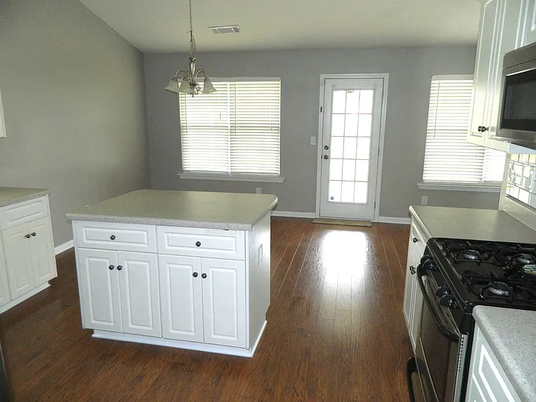 532 Sweet Meadow Dr — Photo 16