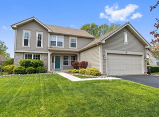 92 Misty Hill Ln, Hainesville, IL 60030