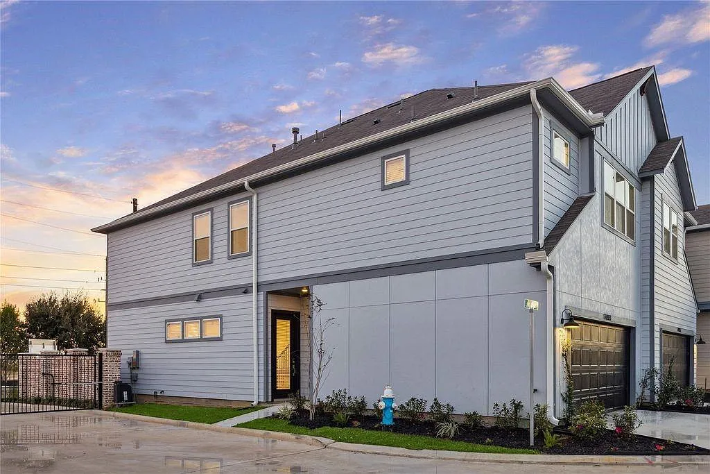 Building Photo - 24403 Colonial Willow Dr