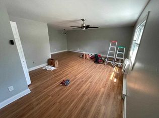 9 White Gate Rd, Wappingers Falls, NY 12590