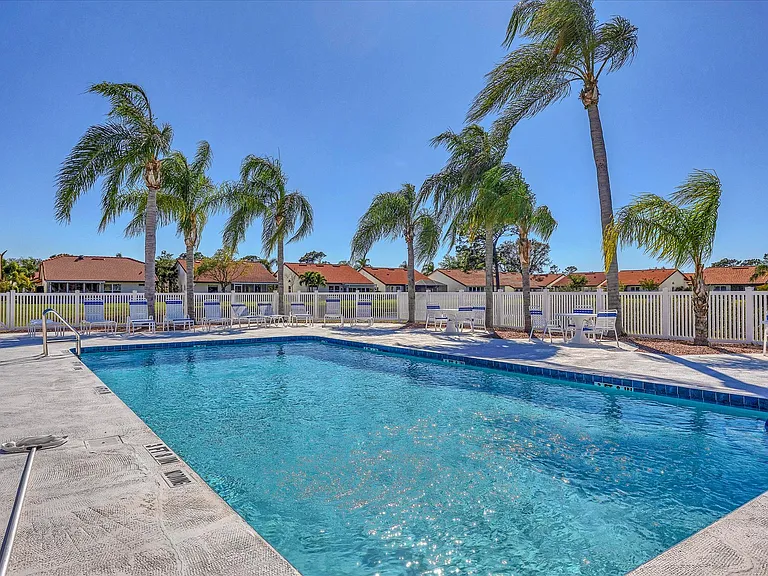 4998 Tamarack Trl — Photo 42