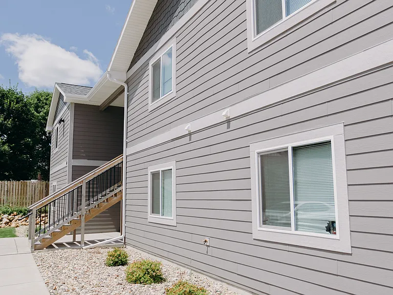 Edgewood Apartments — Photo 12