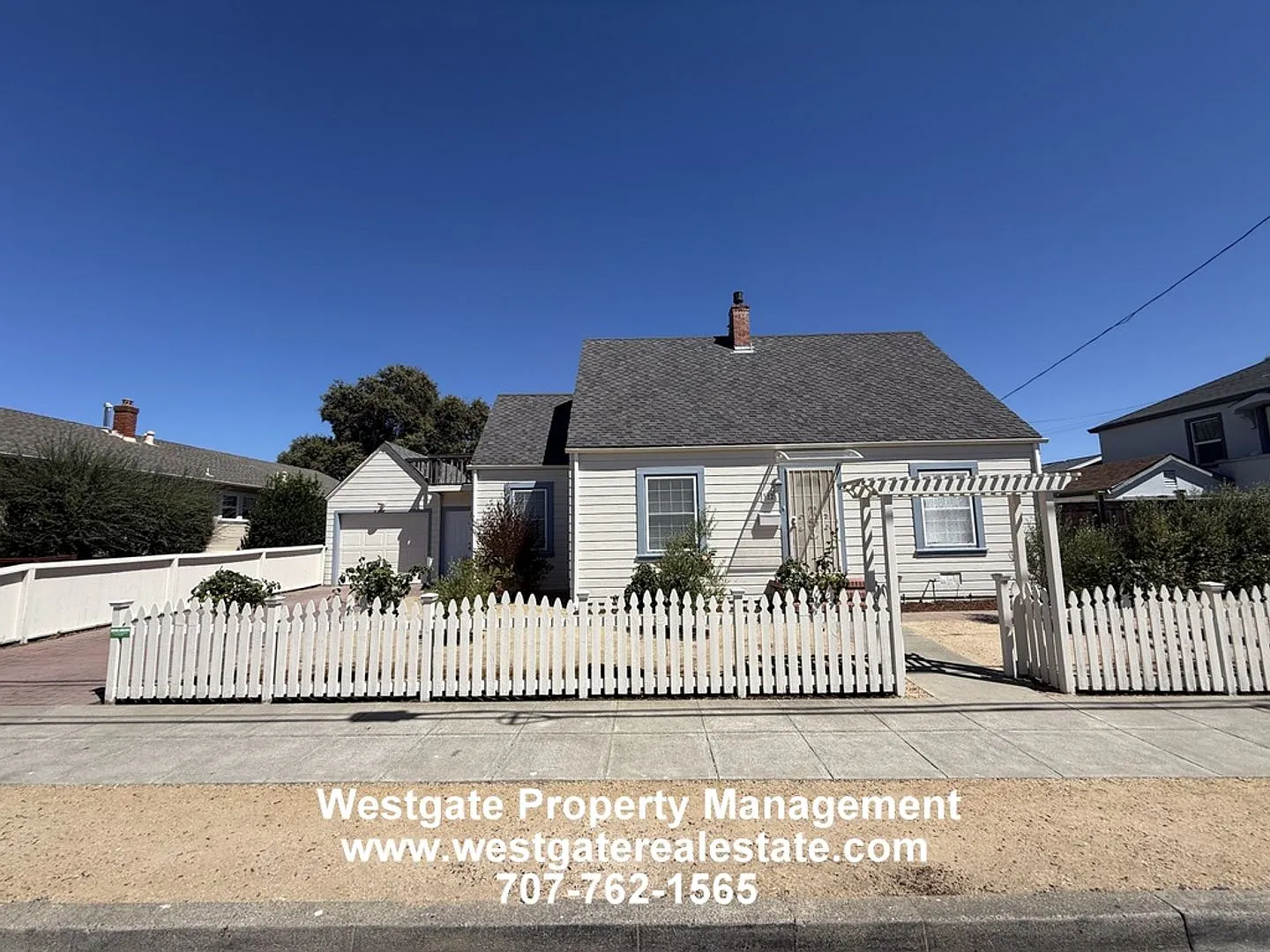 Charming 4/2 West Petaluma Home - 312 Fair Street — Photo 2